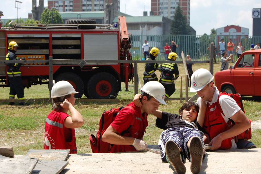 Photo of first responders undergoing training in Serbia